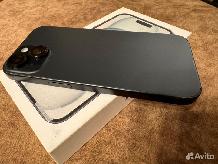iPhone 15, 256 ГБ