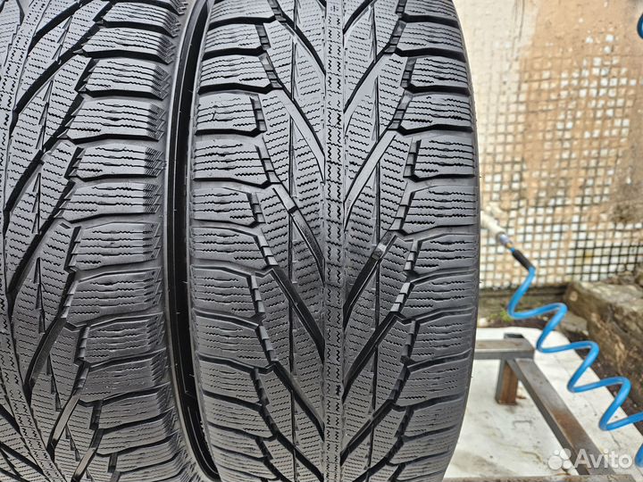 Nokian Tyres Hakkapeliitta R2 SUV 225/60 R17 103R