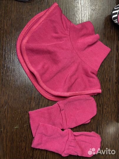 Манишка и варежки name it