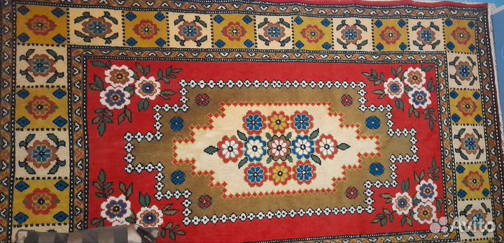 Ковёр ручной работы