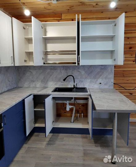 Кухонный гарнитур с системой 