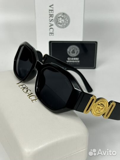 Солнцезащитные очки versace medusa комплект