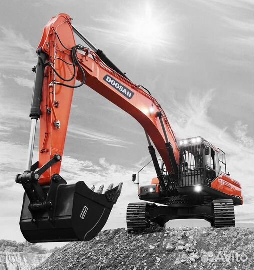 Колёсный экскаватор Develon DX400LC, 2023