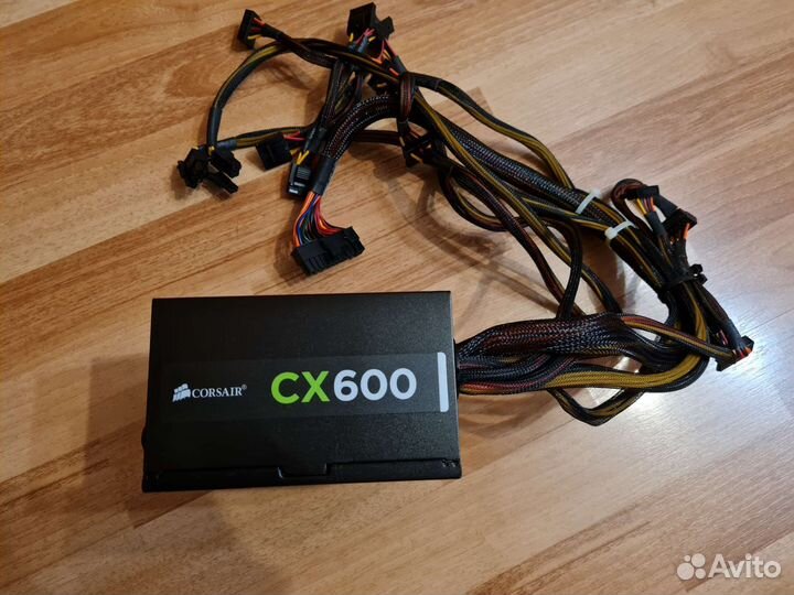 Блок питания Corsair CX600
