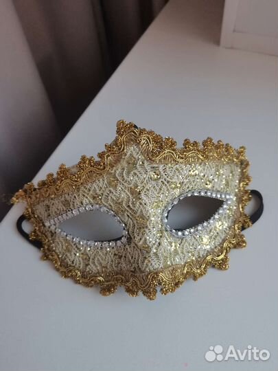 Маска карнавальная