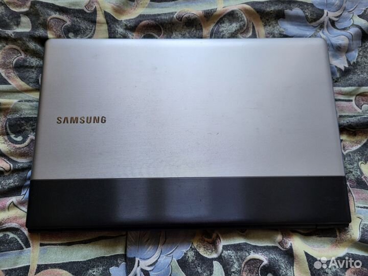 Samsung core i5 (17,3