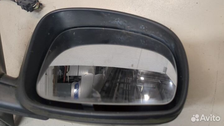 Зеркало боковое правое Skoda Fabia, 2010