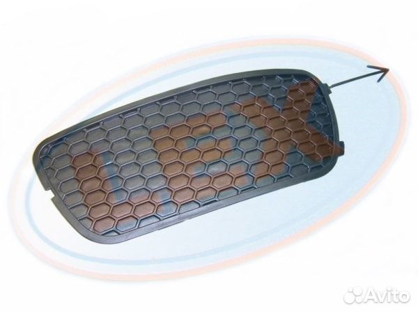 Решетка бампера переднего левая без отверстий под