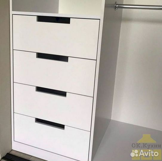 Шкафчик для ванной