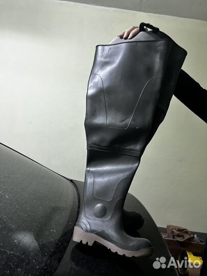 Резиновые сапоги