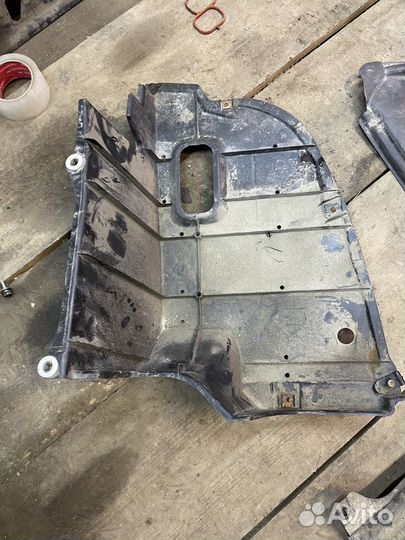 Защита кузова антигравийная Toyota Highlander 3