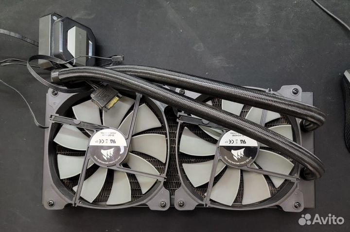 Система водяного охлаждения Corsair CW-9060026-WW