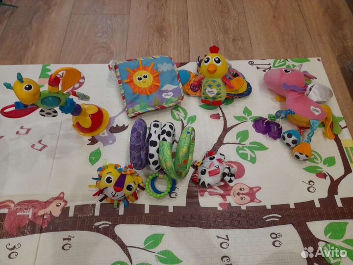 Развивающие игрушки Lamaze