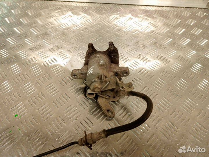 Суппорт тормозной задний левый Skoda Octavia