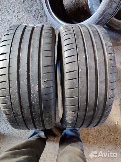 Michelin Pilot Sport 4 S 245/35 R19