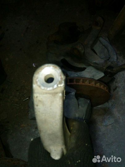 Ягуар s-type передний левый поворотный кулак