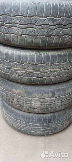 Bridgestone Dueler H/T 687 225/65 R17