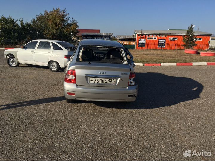 Приора хетчбэк в разборе