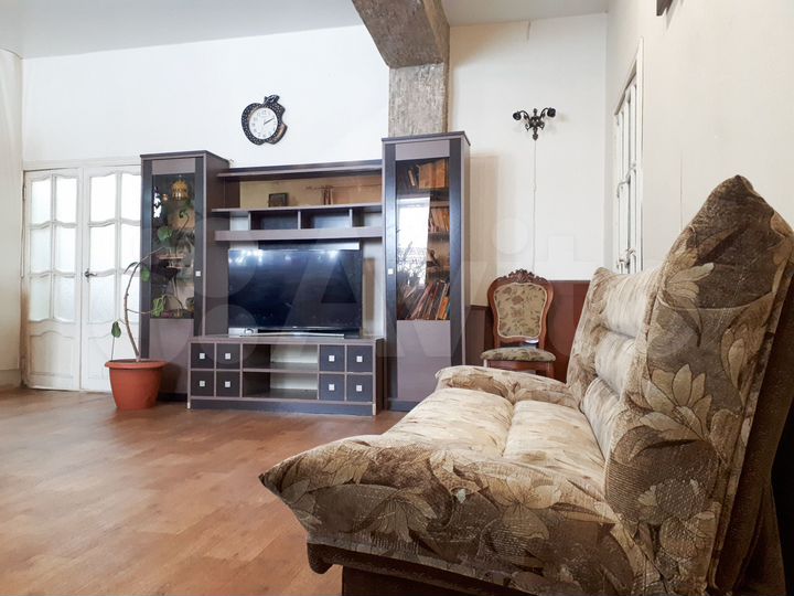 4-к. квартира, 93,3 м², 1/5 эт.