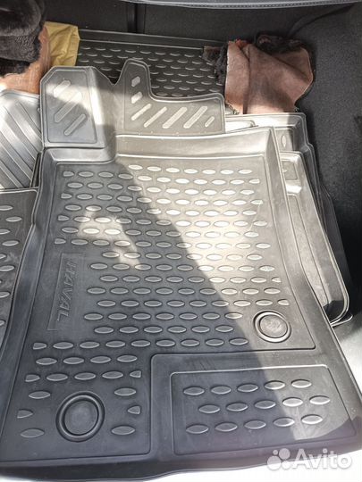 Автомобильные коврики резиновые