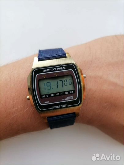 Электронные и кварцевые часы