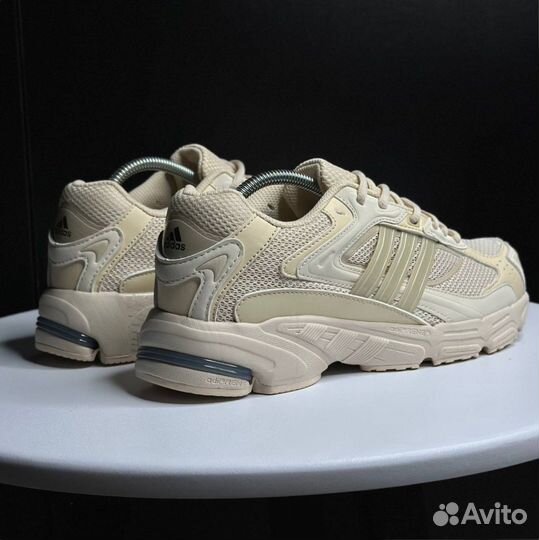 Кроссовки Adidas Response CL beige