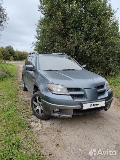 Mitsubishi Outlander, 2004