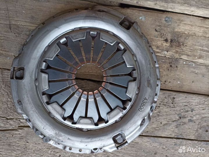 Корзина сцепления и диск на Nissan Almera Classic