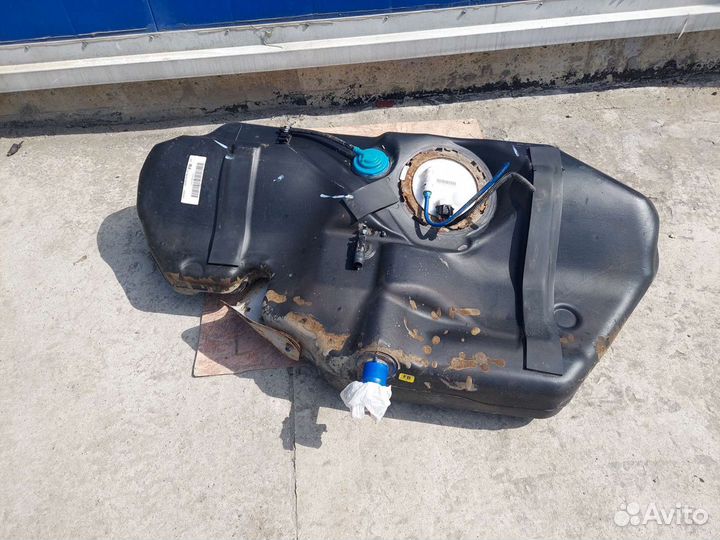 Бензобак Opel Astra H седан