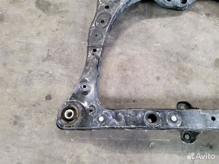 Подрамник передний тойота камри