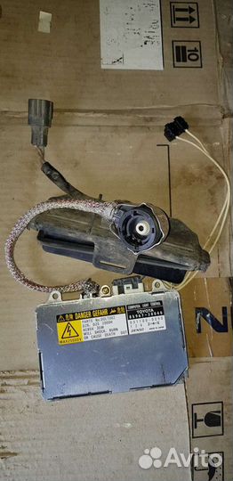 Блок розжига xenon правый