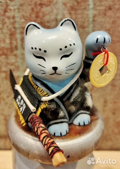 Статуэтка манящий кот Манеки Неко