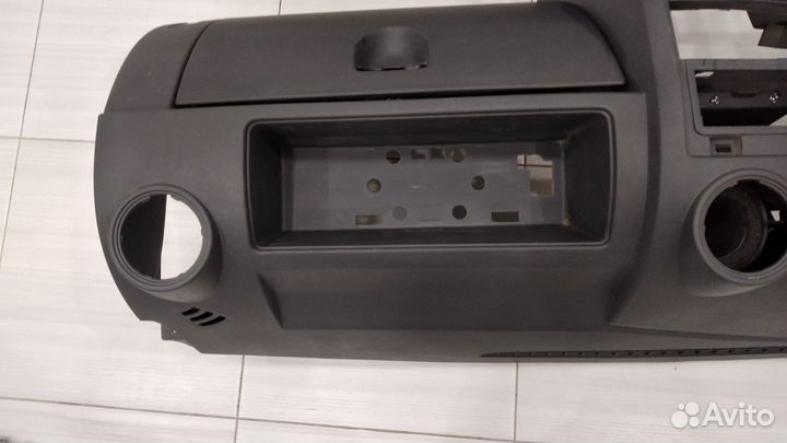 Торпедо панель приборов Renault Logan 1 Sandero