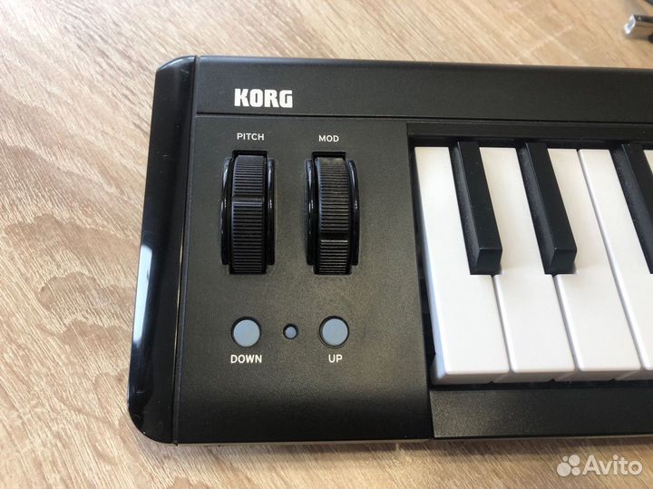 Korg microkey2 49 беспроводная midi-клавиатура