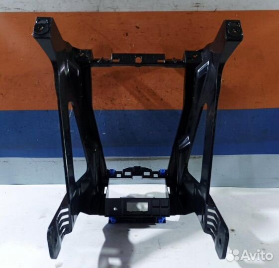 Кронштейн центральной консоли Opel Zafira B 2005