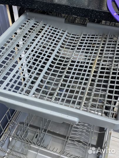 Посудомоечная машина delonghi