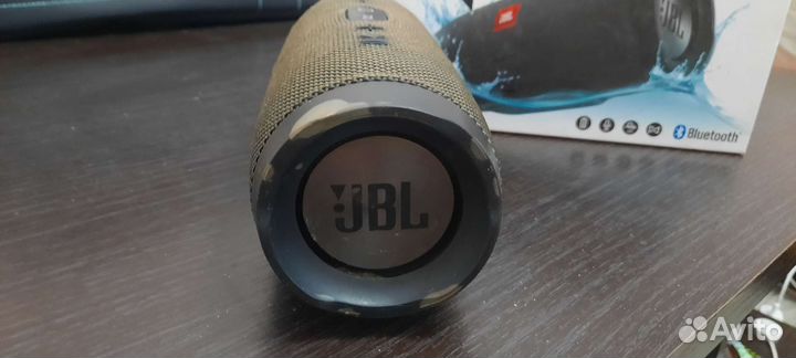 Колонка jbl charge 3