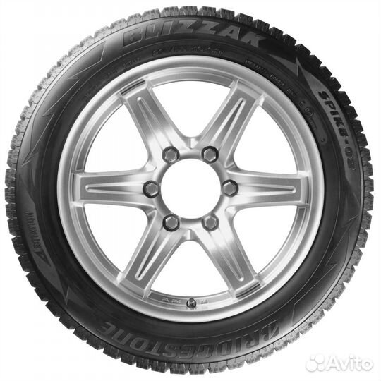 Bridgestone Blizzak Spike-02 215/55 R16