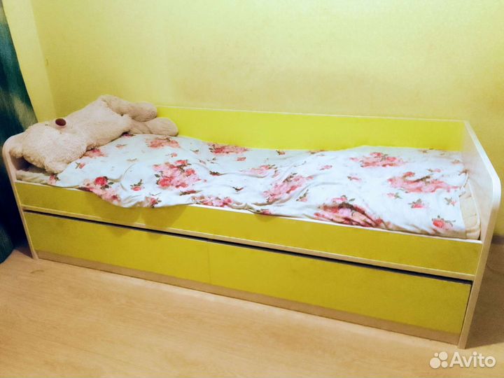 Детская кровать(подростковая)