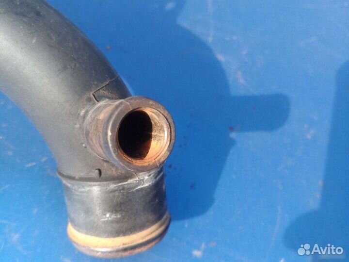 Трубка охлаждения Opel Astra G универсал 1.6I