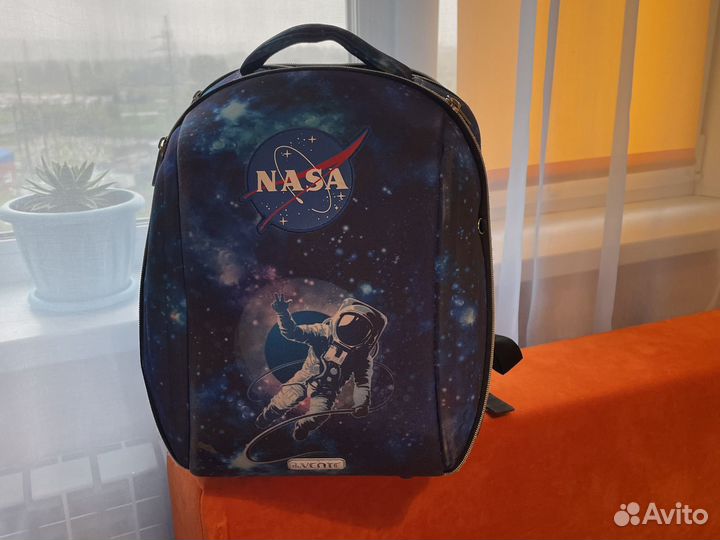 Школьный рюкзак