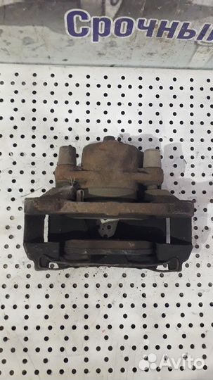 Суппорт тормозной передний правый Honda Accord