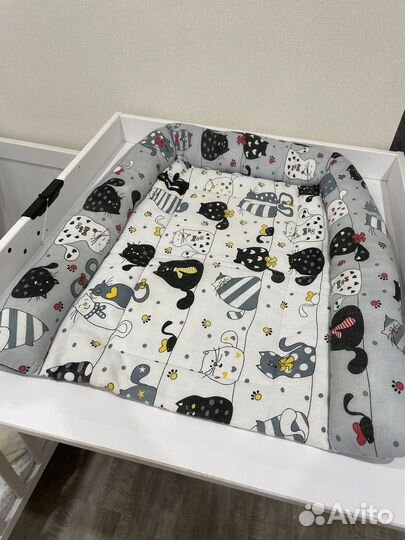 Пеленальный столик