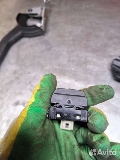 Renault Duster 2 кнопка круиз-контроль