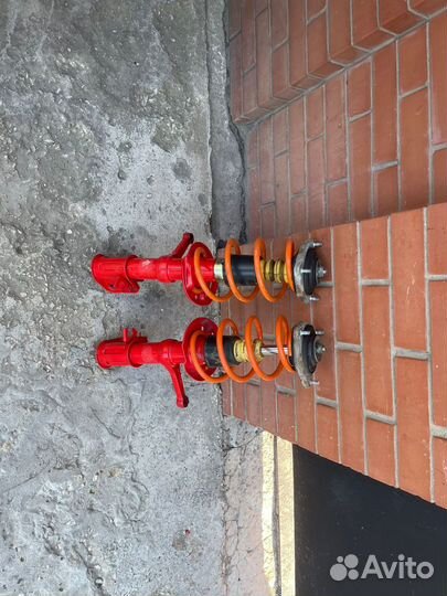 Передние стойки priora в сборе