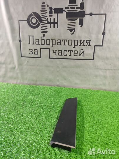 Накладка задней правой двери Rezzo