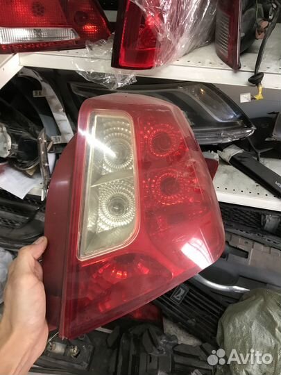 Фонарь правый шевроле лачетти