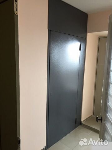 Перегородка-кладовка металлическая с дверью
