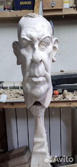 Скульптуры из дерева