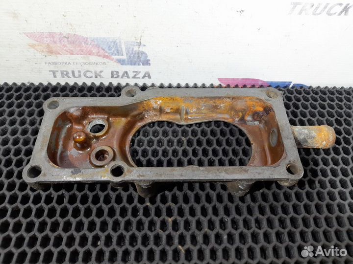 1484919 Корпус термостата